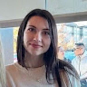 Meet your Posher, Valentina